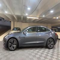 Tesla Model 3 - Image 2