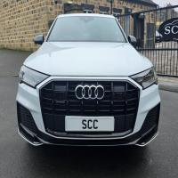 Audi Q7 - Image 2