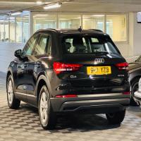 Audi Q3 - Image 3