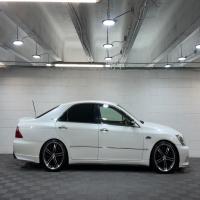 Toyota CROWN - Image 3