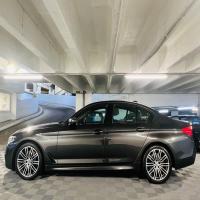 BMW 5 Series - Image 2