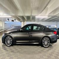 BMW 5 Series - Image 2