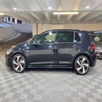 Volkswagen Golf - Image 2