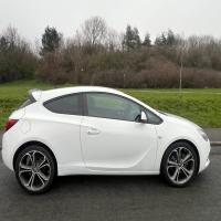 Vauxhall Astra GTC - Image 2