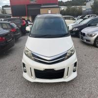 Toyota Estima Aeras G - Image 2