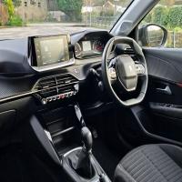 Peugeot 208 - Image 3