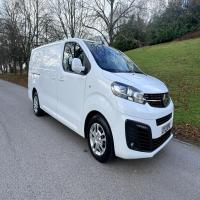 Vauxhall Vivaro - Image 2