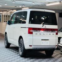 Mitsubishi Delica - Image 2