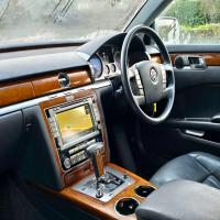 Volkswagen Phaeton - Image 3