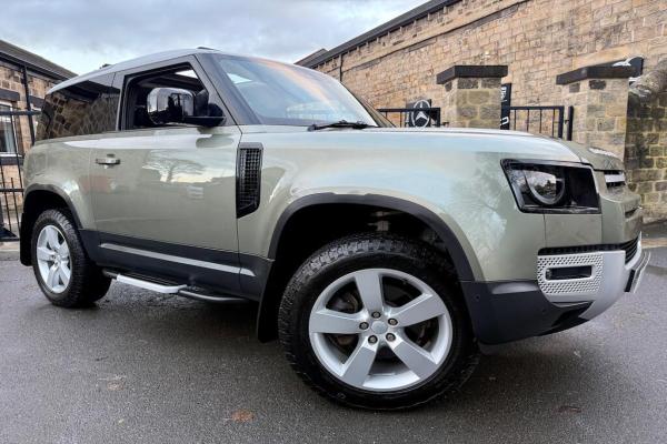 Land Rover Defender 90