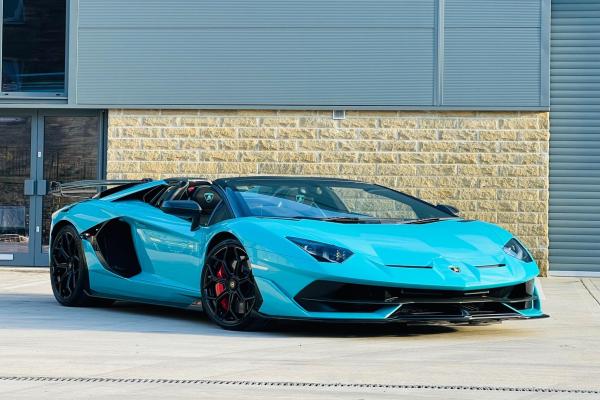 Lamborghini Aventador