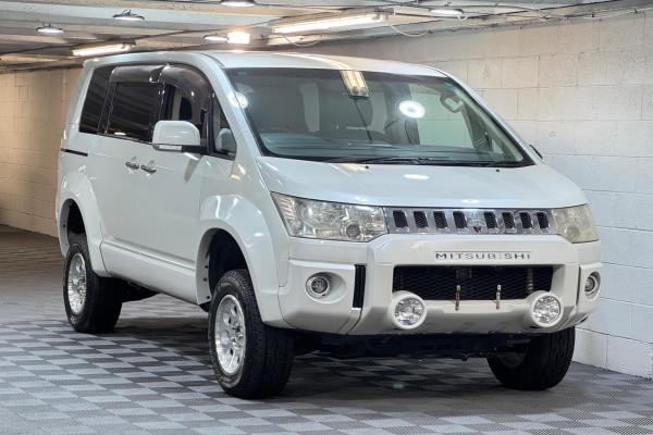 Mitsubishi Delica