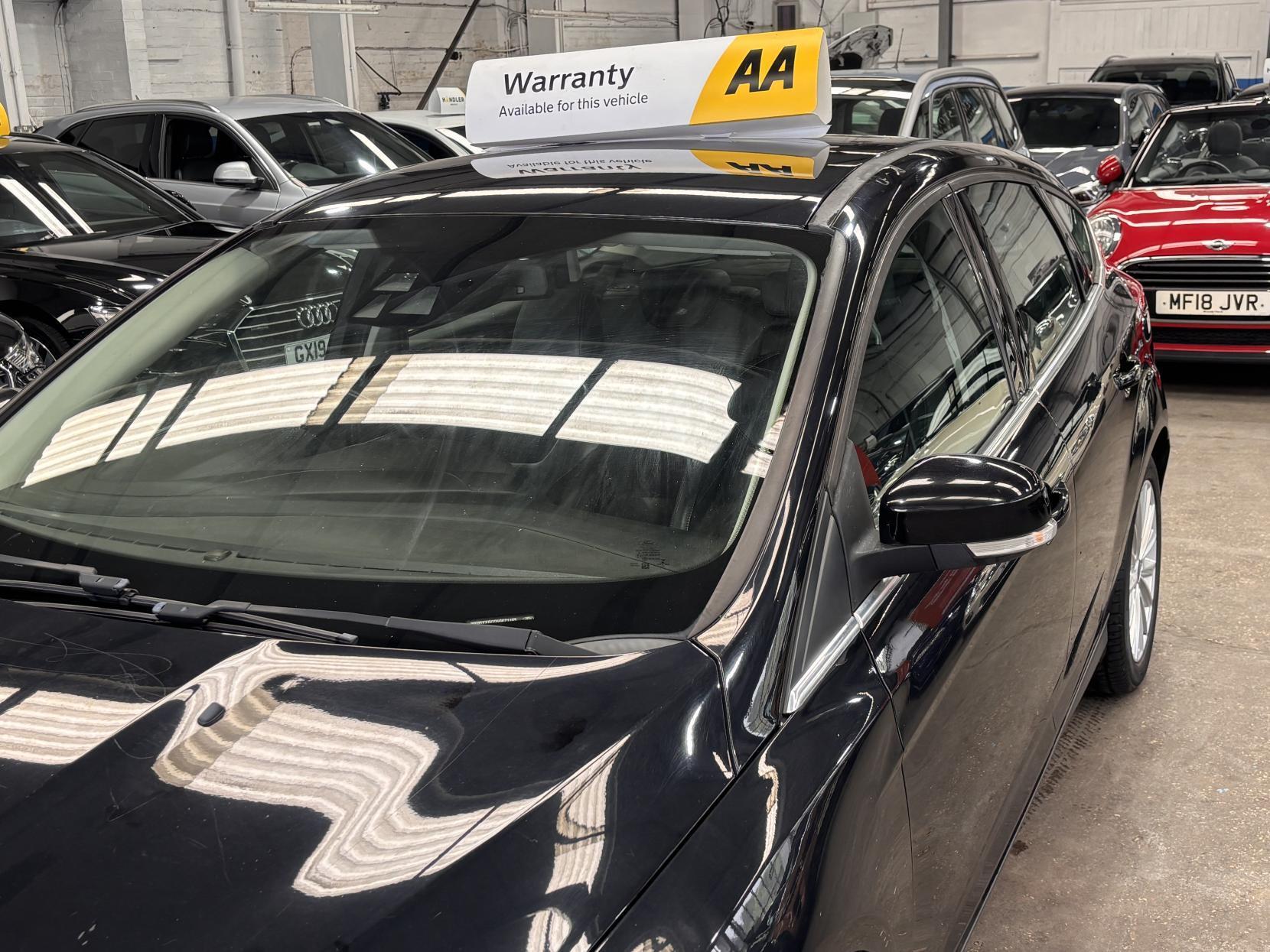 Ford Focus - Image 14