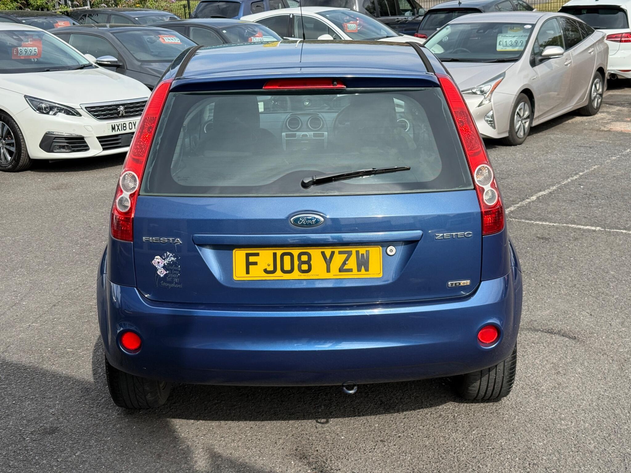 Ford Fiesta - Image 11