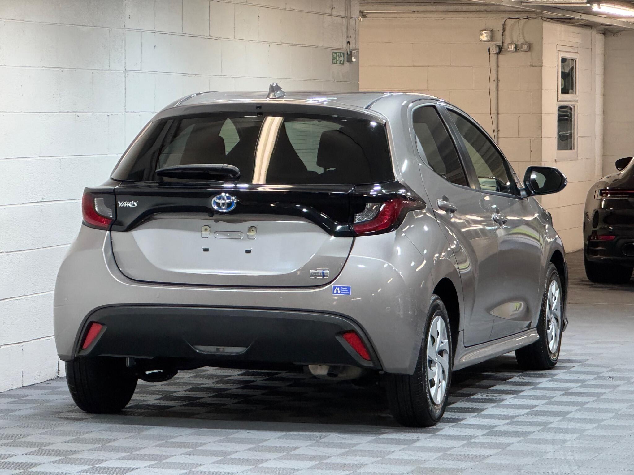Toyota Yaris - Image 4
