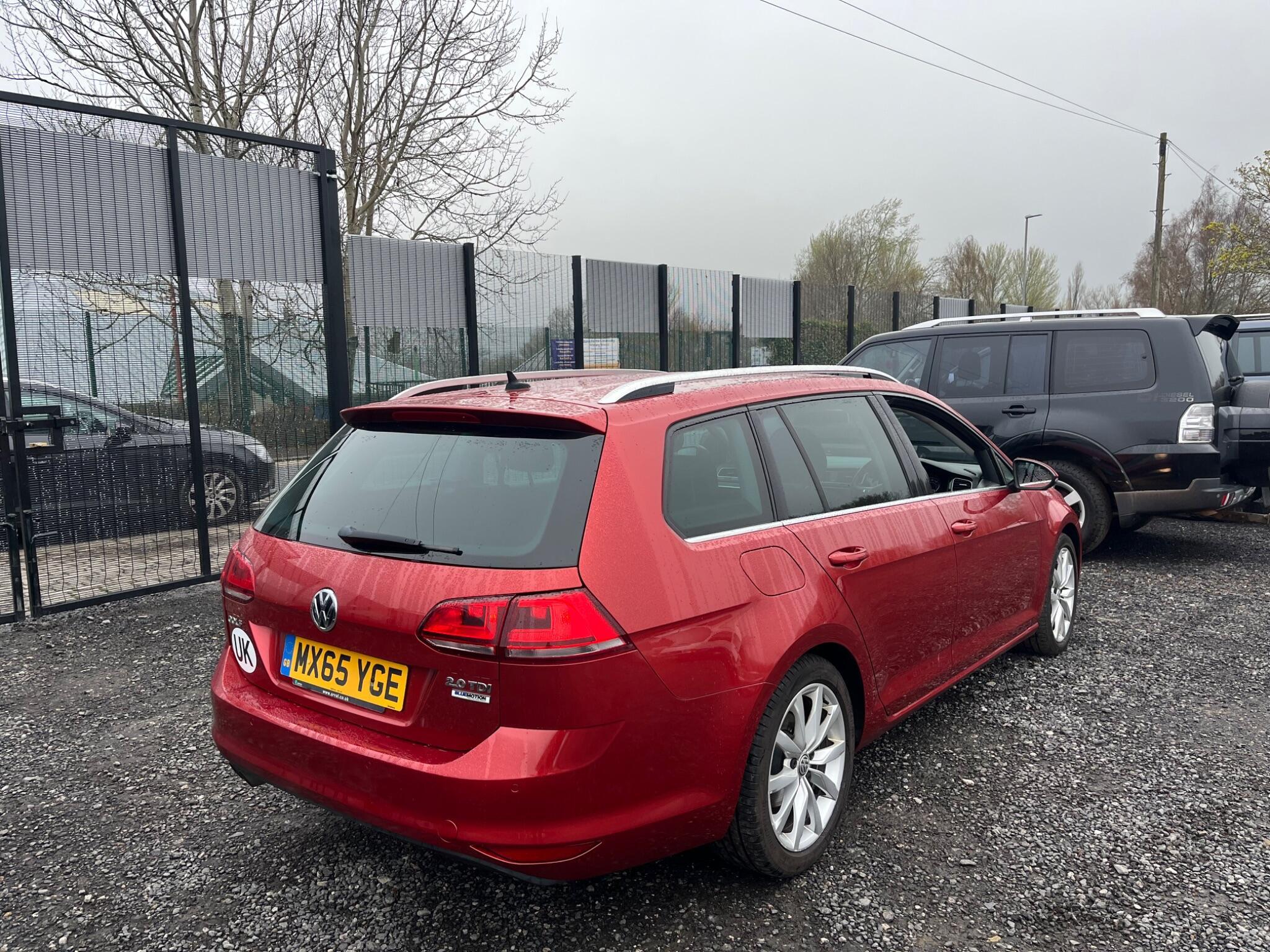 Volkswagen Golf - Image 2