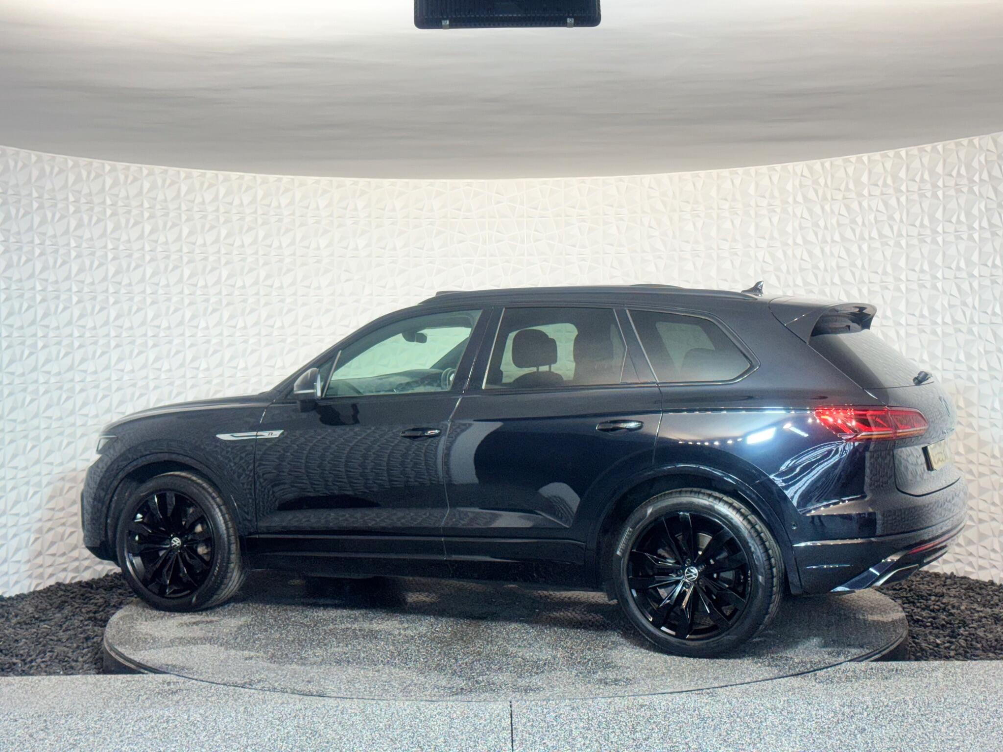 Volkswagen Touareg - Image 3