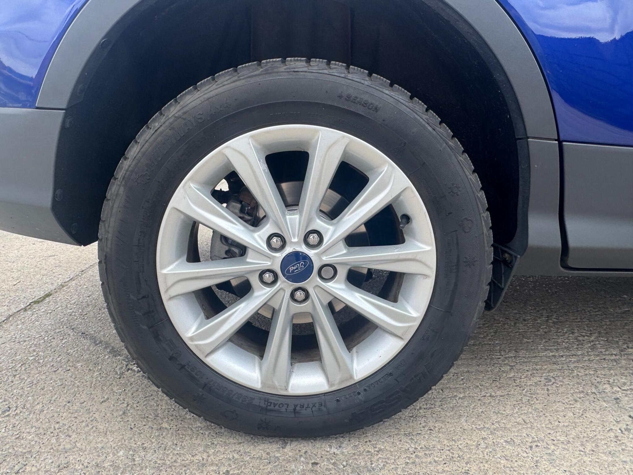Ford Kuga - Image 13