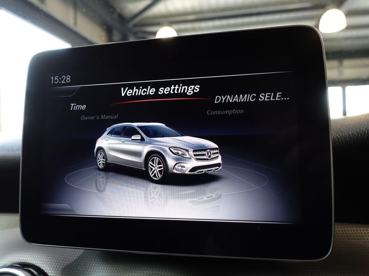 Mercedes-benz GLA - Image 30