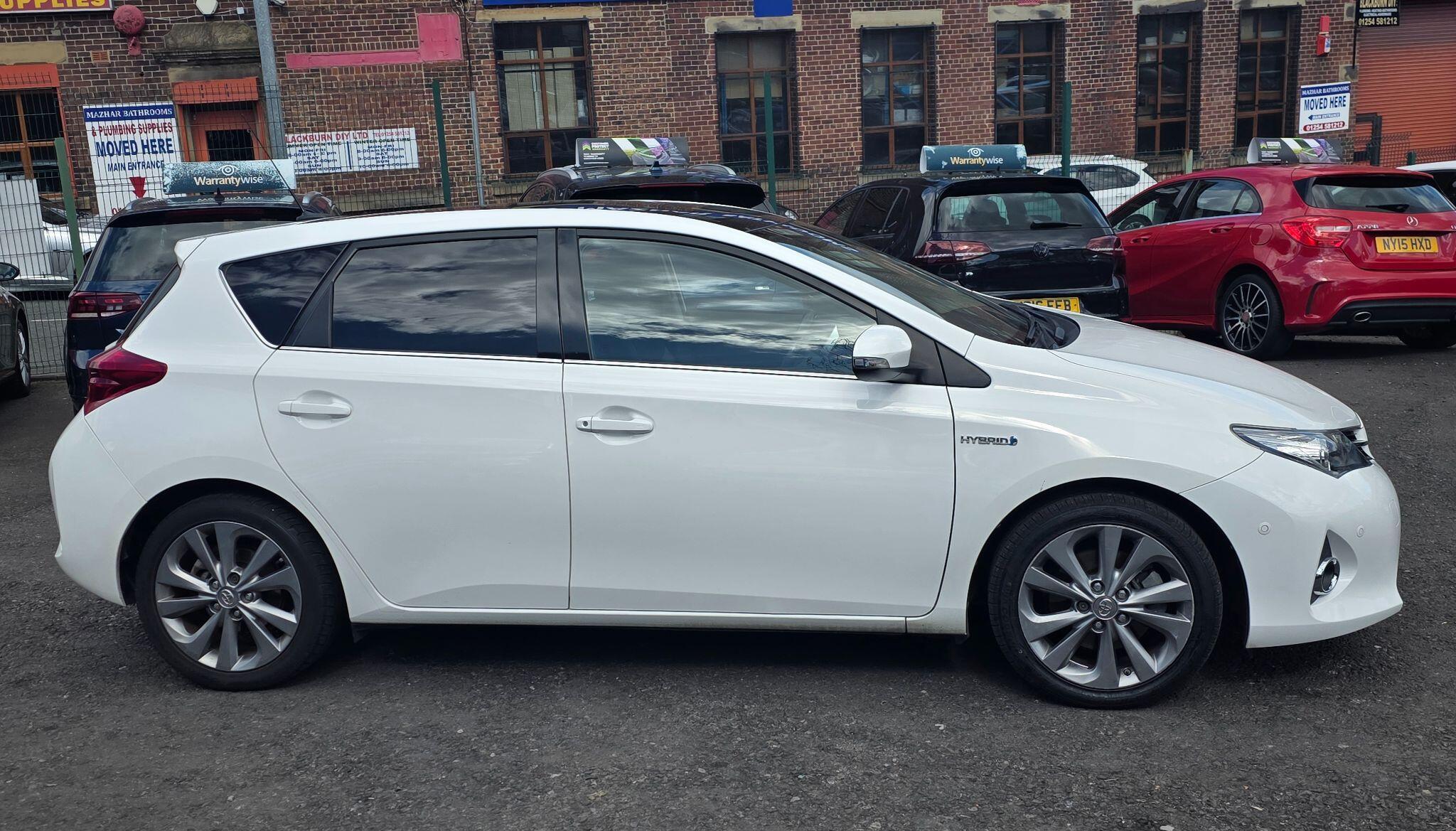 Toyota Auris - Image 8