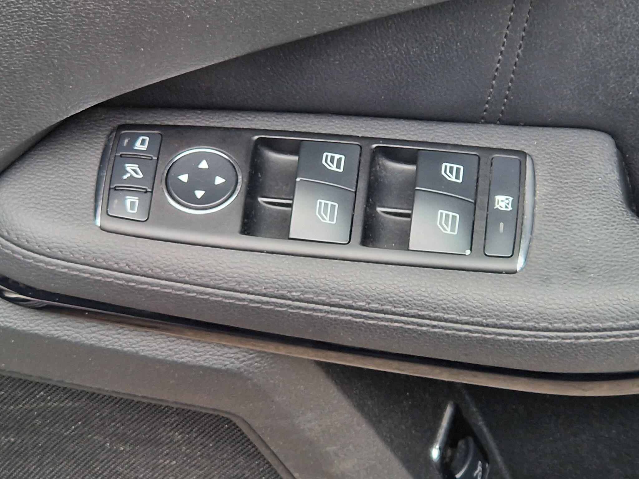 Mercedes E Class - Image 29