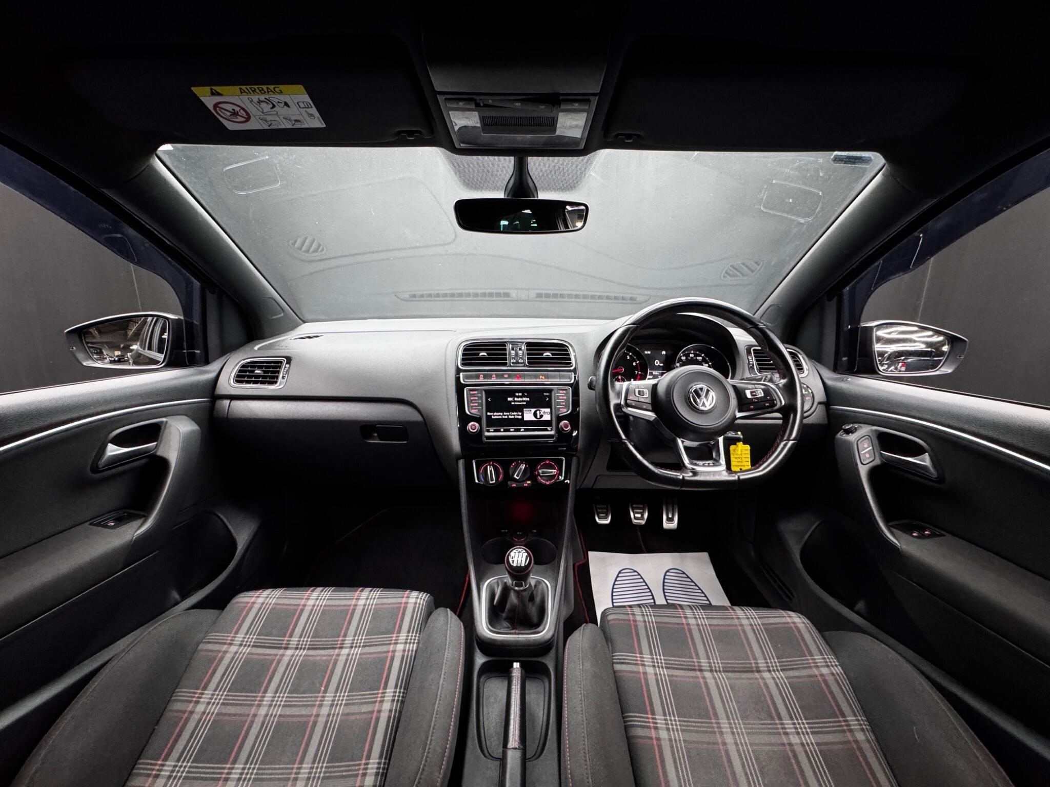 Volkswagen Polo - Image 16