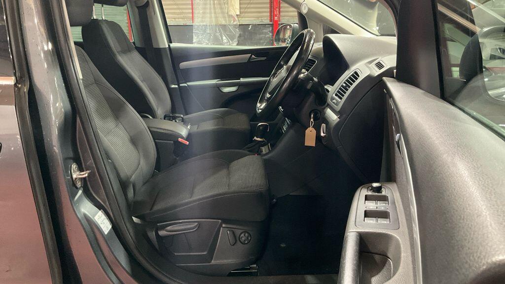 Volkswagen Sharan - Image 3