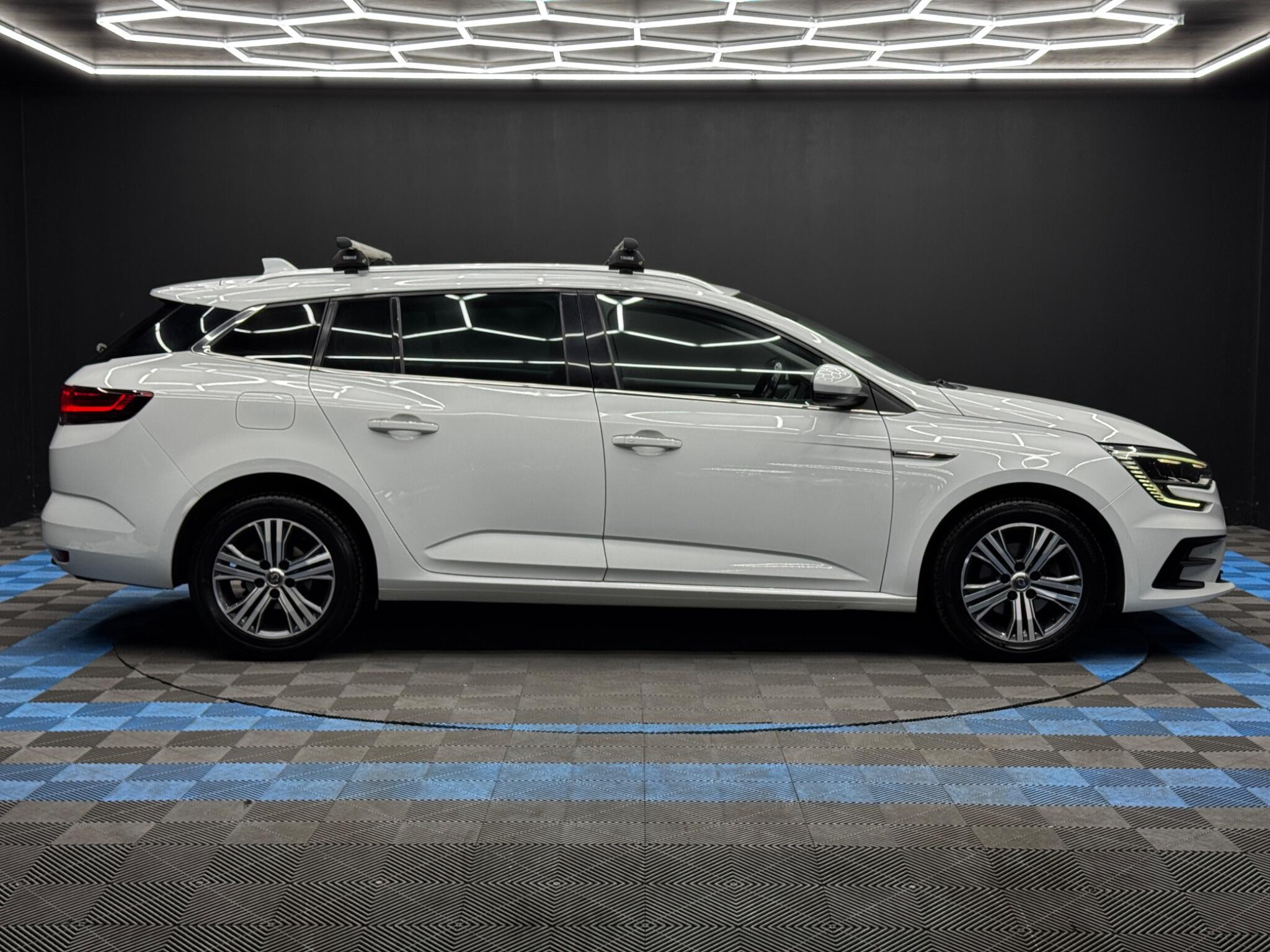Renault Megane - Image 4