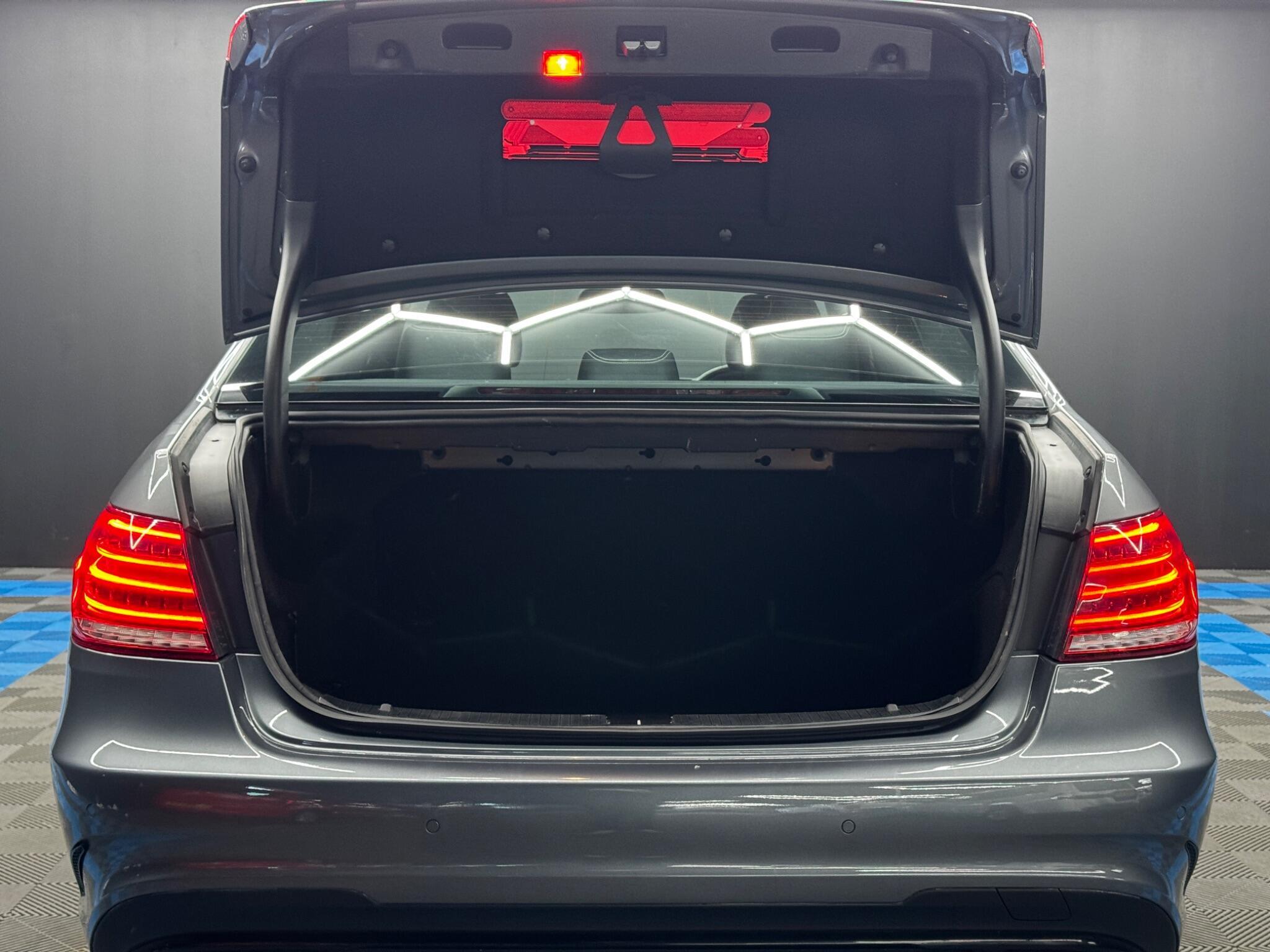 Mercedes E Class - Image 34