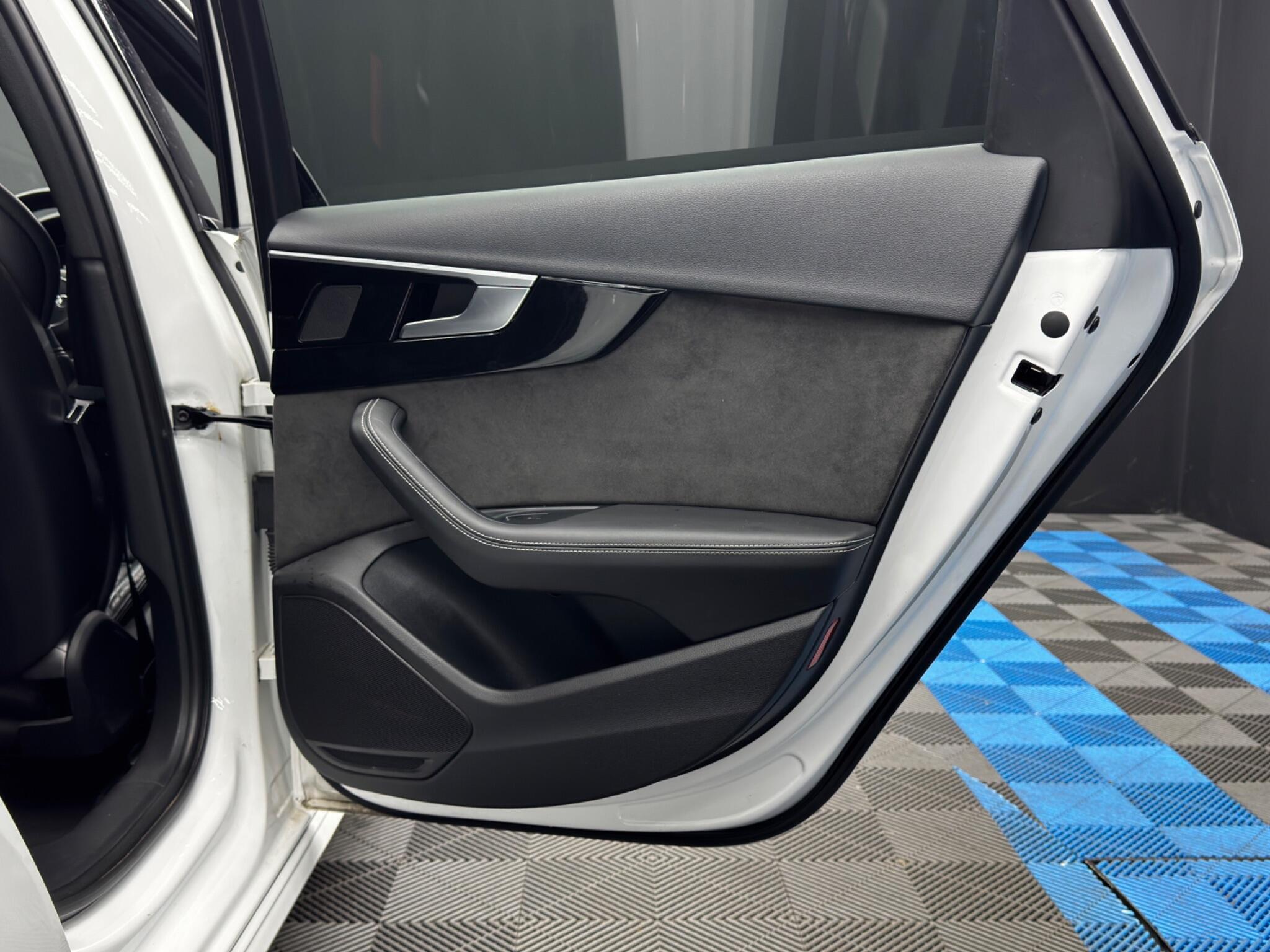 Audi S4 Avant - Image 49