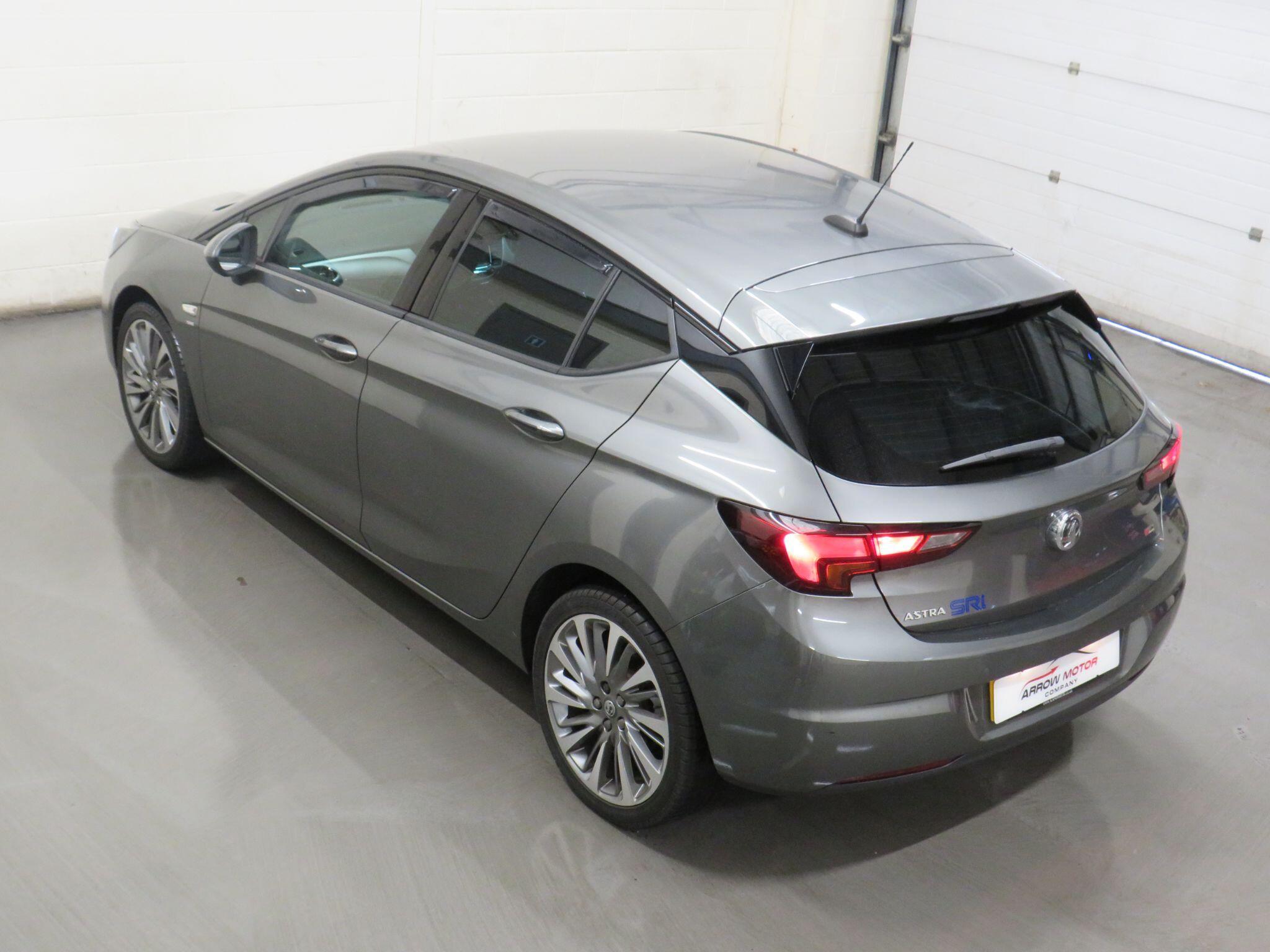 Vauxhall Astra - Image 14