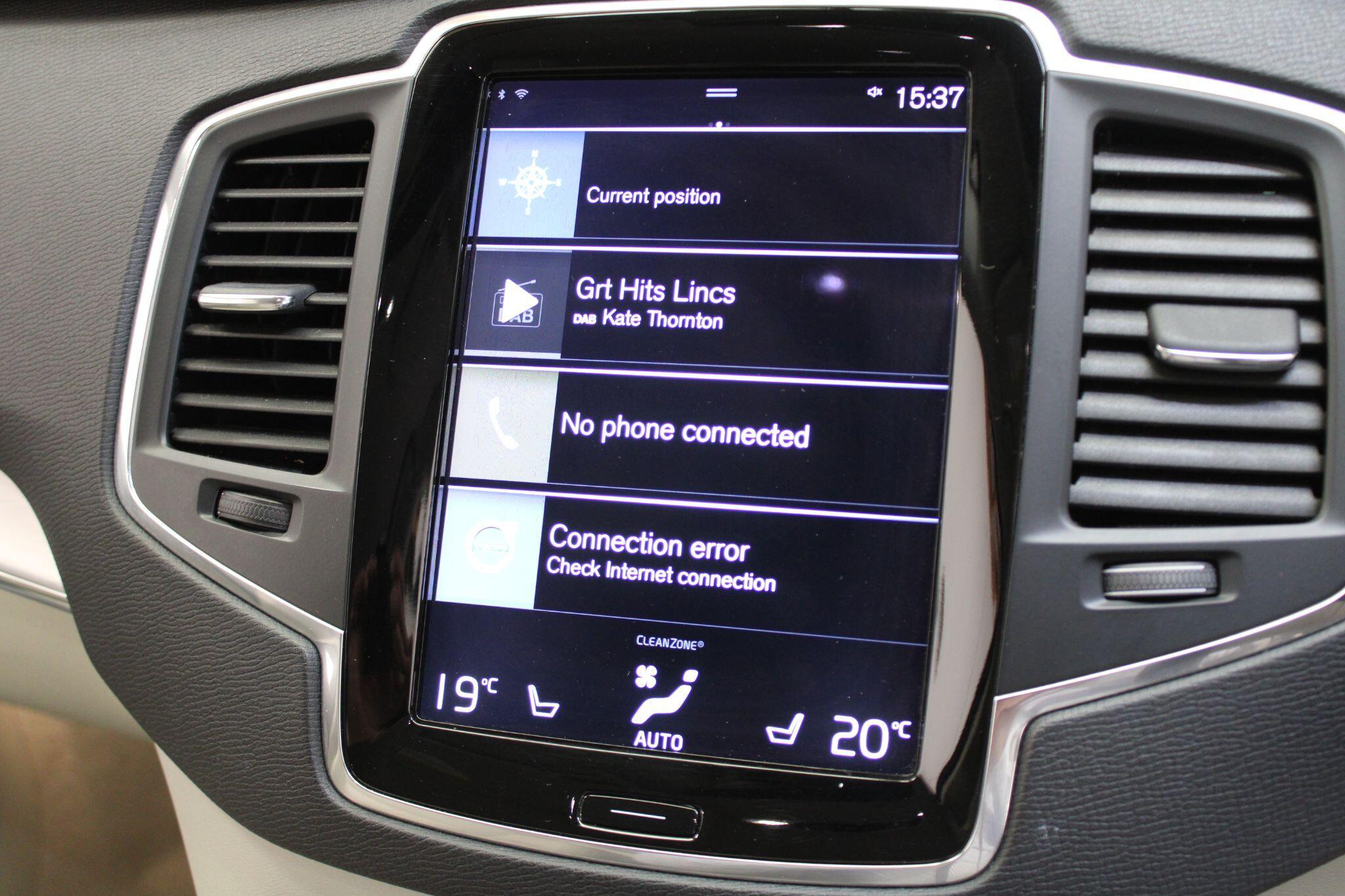 Volvo XC90 - Image 39