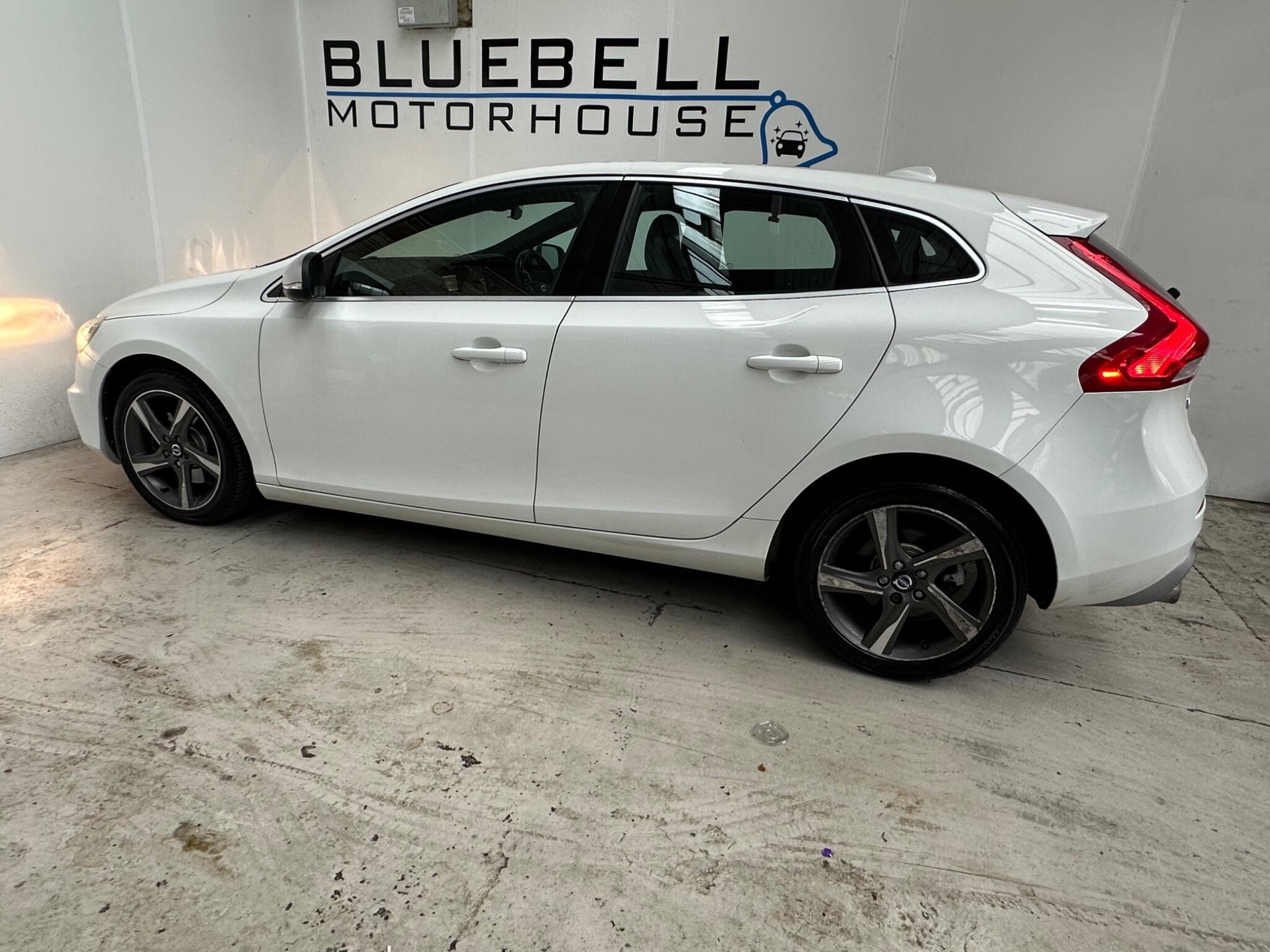 Volvo V40 - Image 8