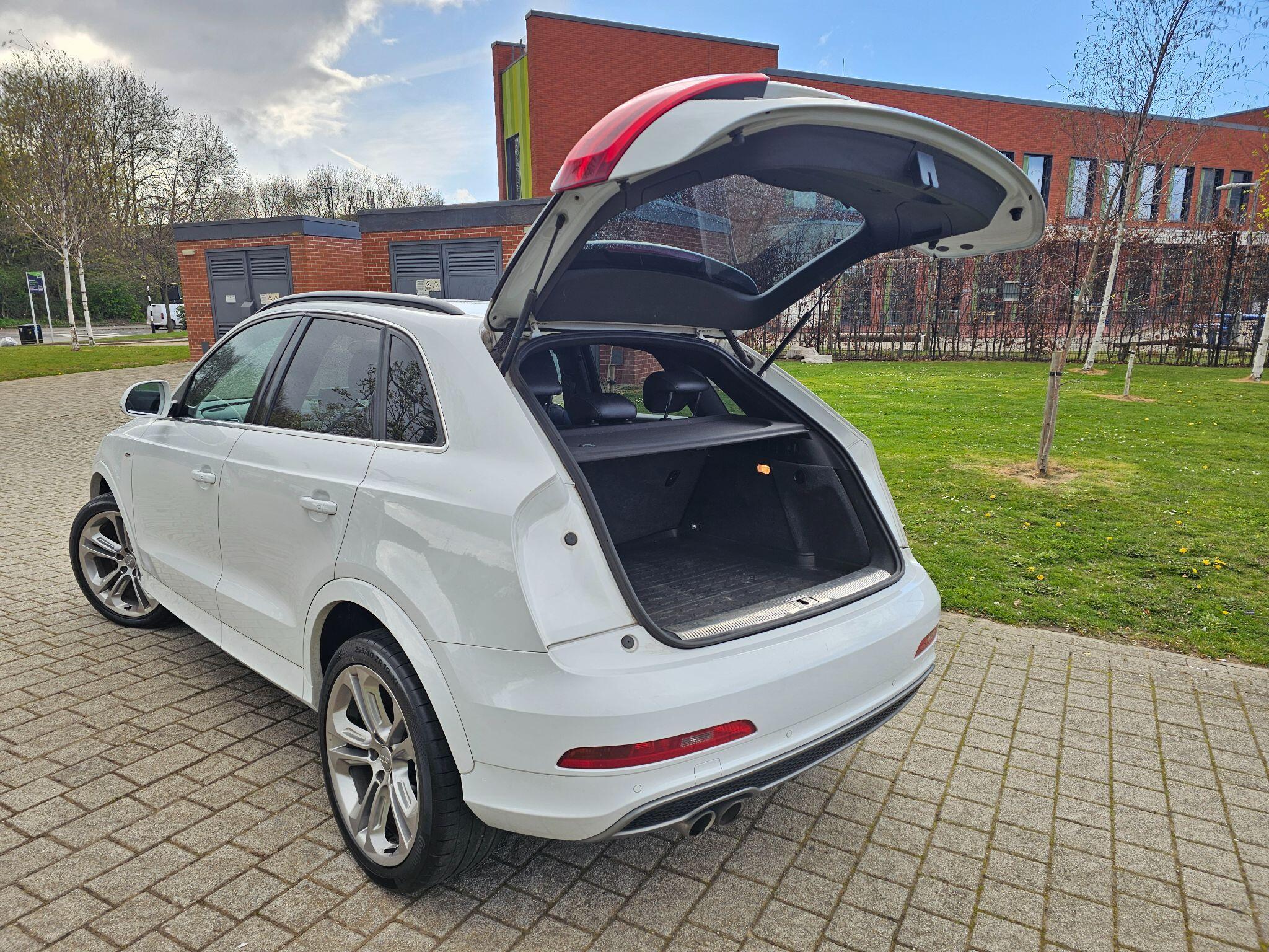 Audi Q3 - Image 41