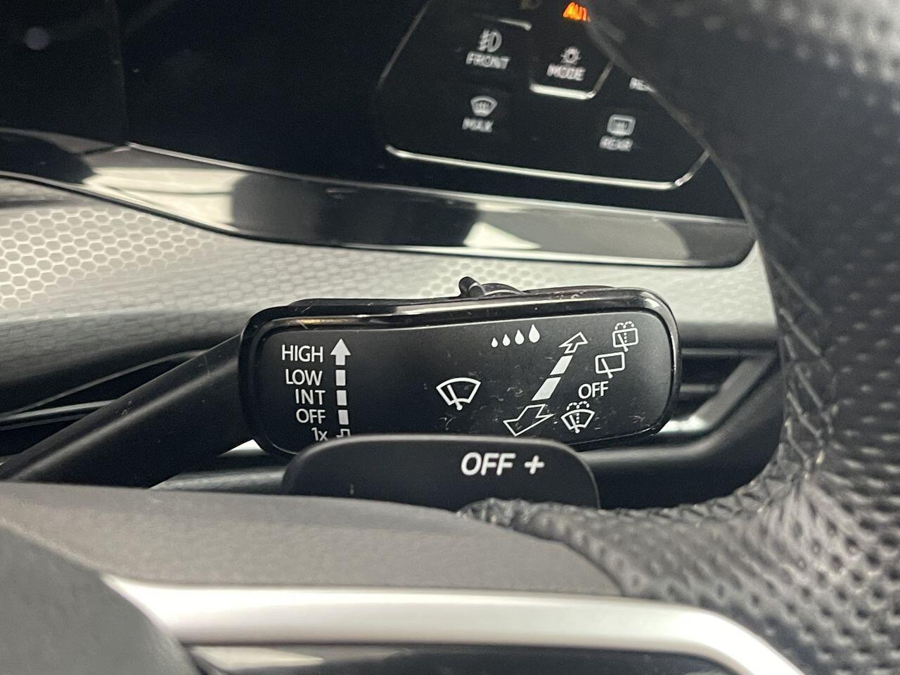 Volkswagen Golf - Image 36