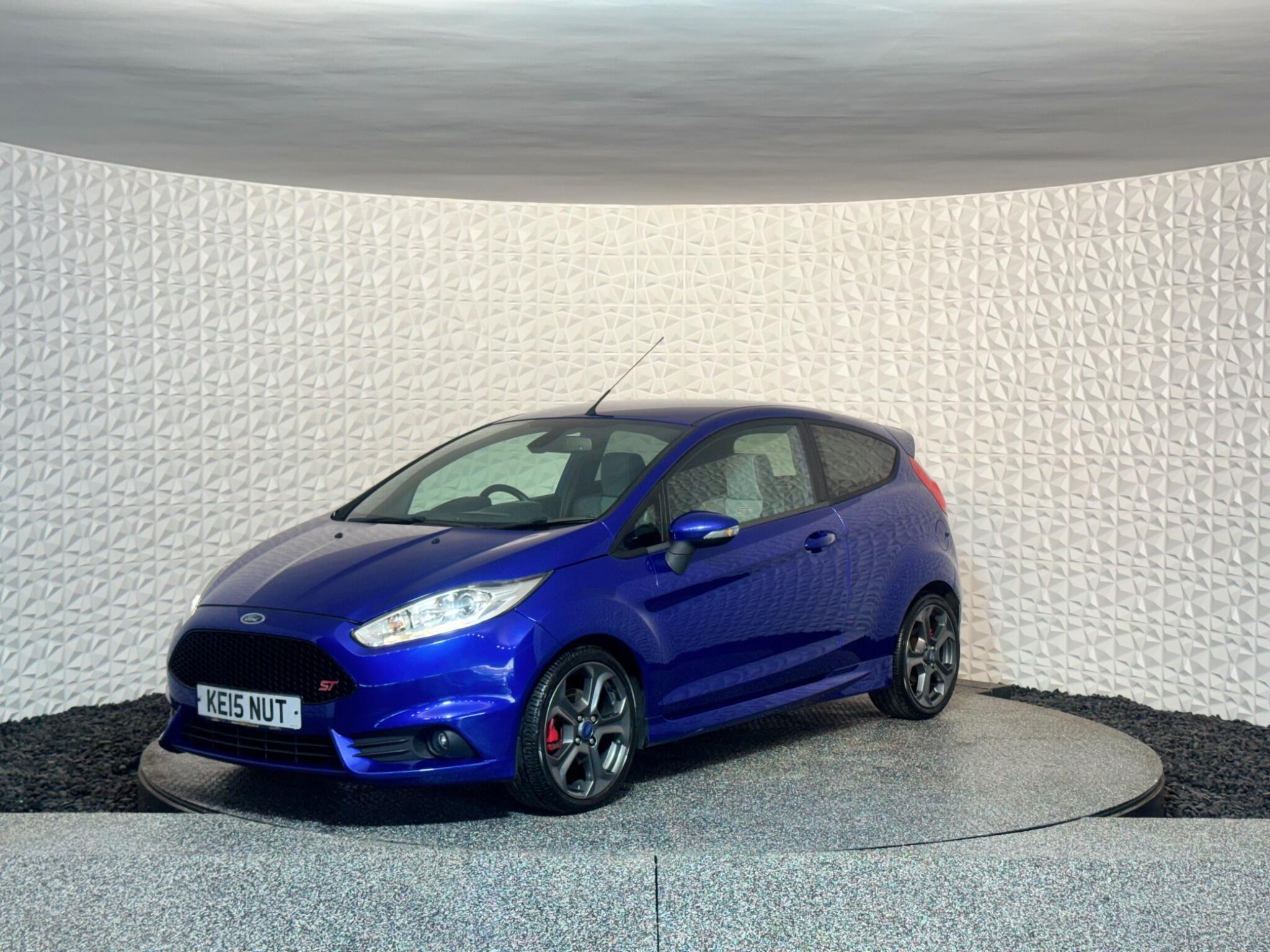 Ford Fiesta - Image 19