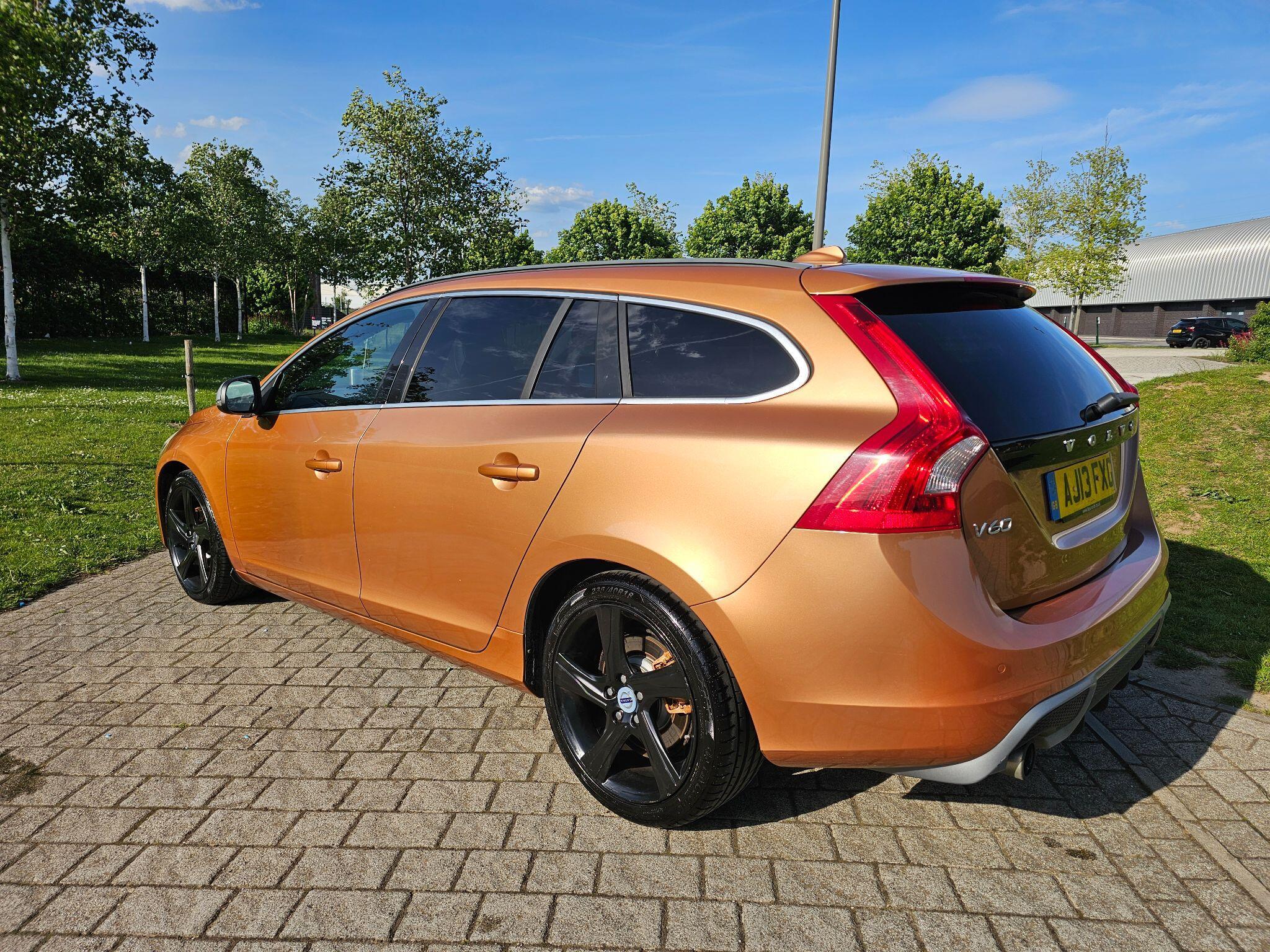 Volvo V60 - Image 20