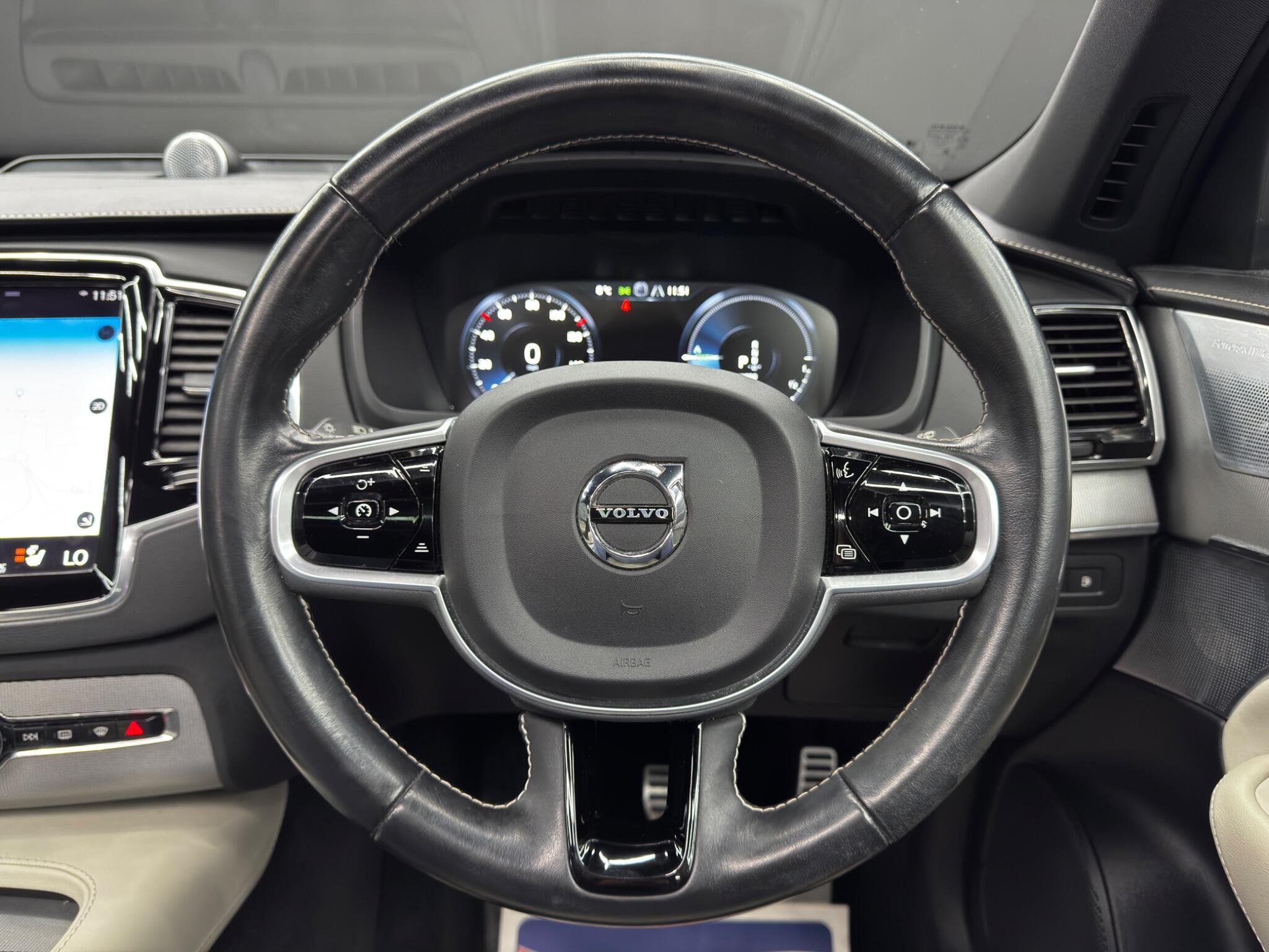 Volvo XC90 - Image 19