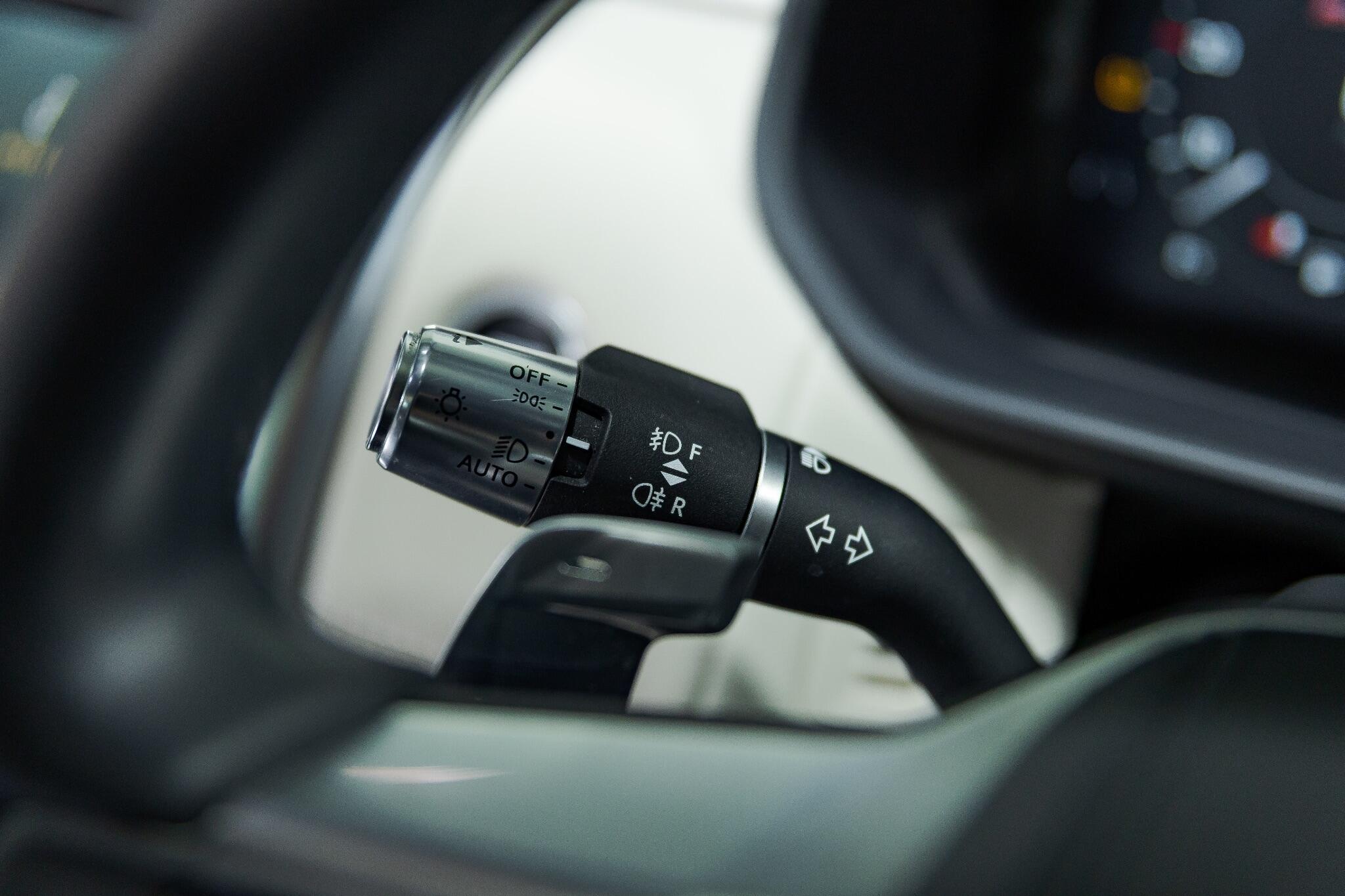 Land Rover Discovery - Image 36