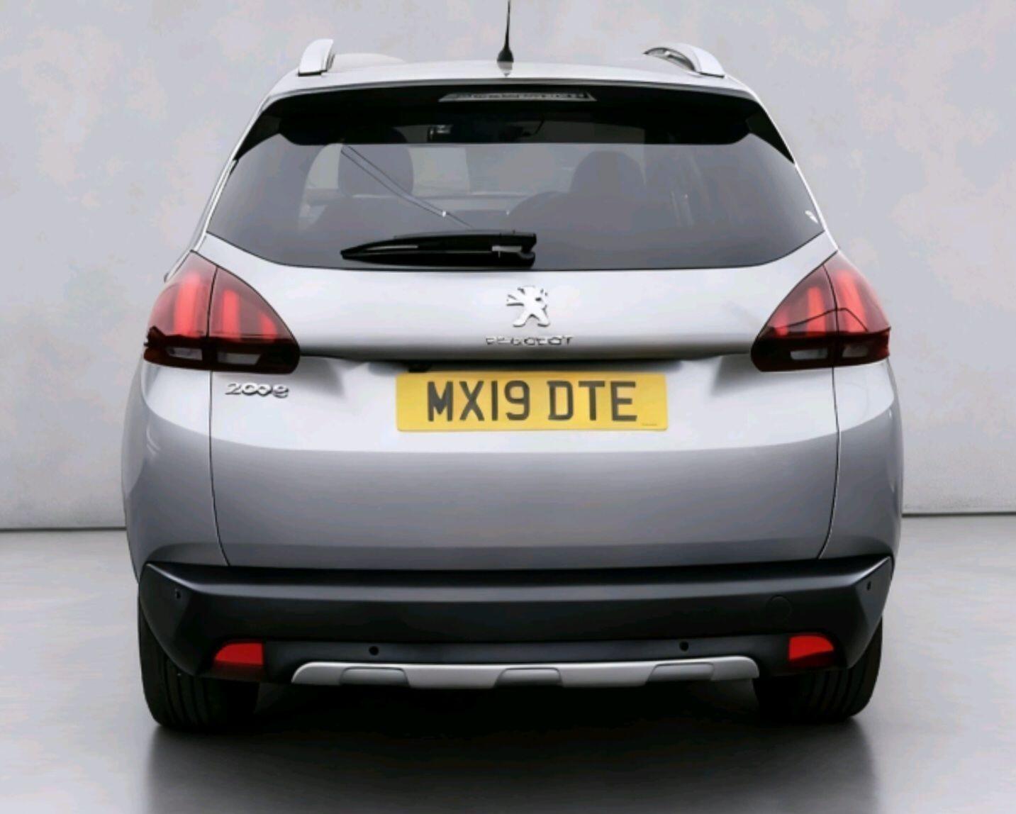 Peugeot 2008 - Image 6