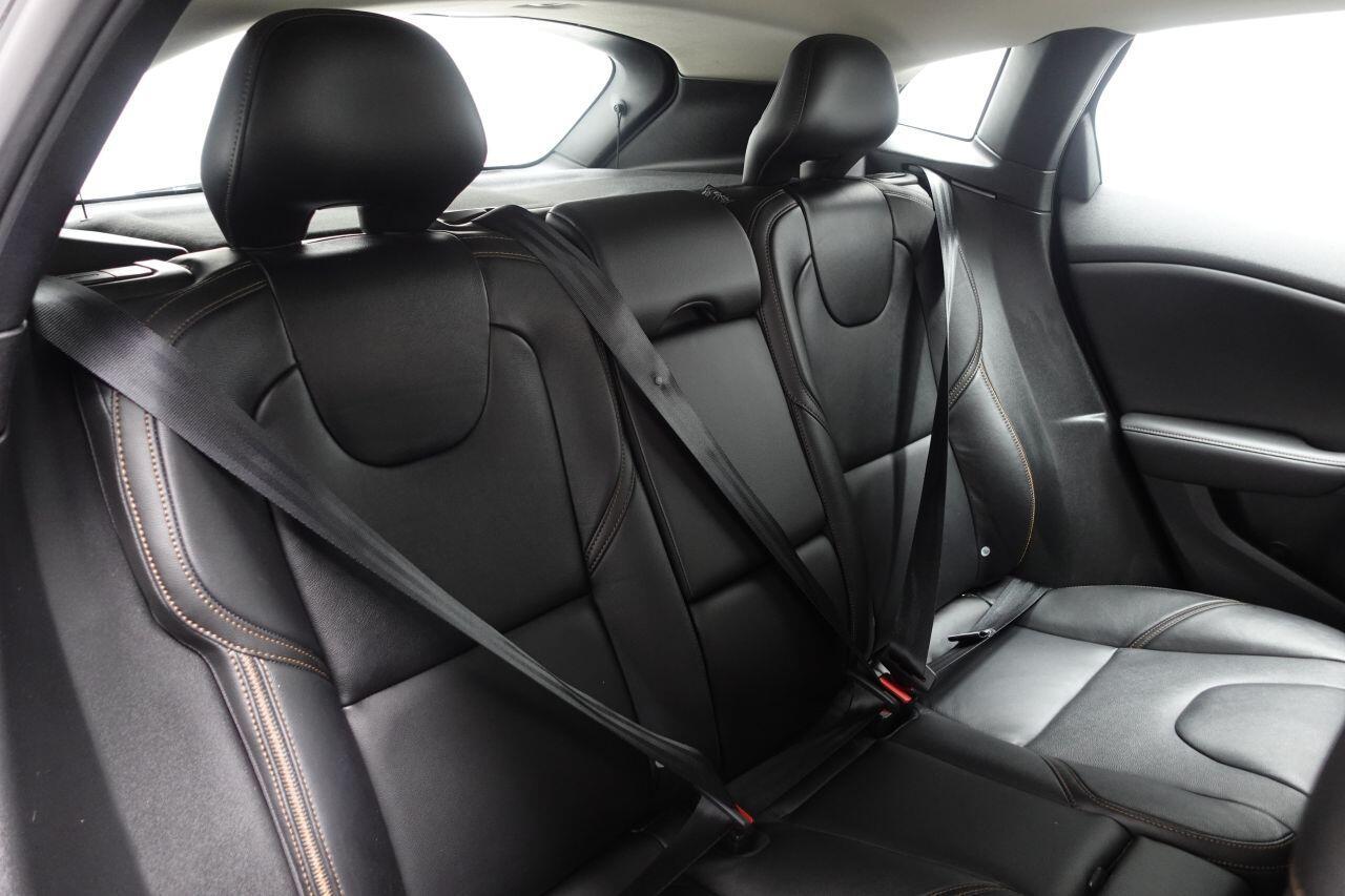 Volvo V40 CROSS COUNTRY - Image 18