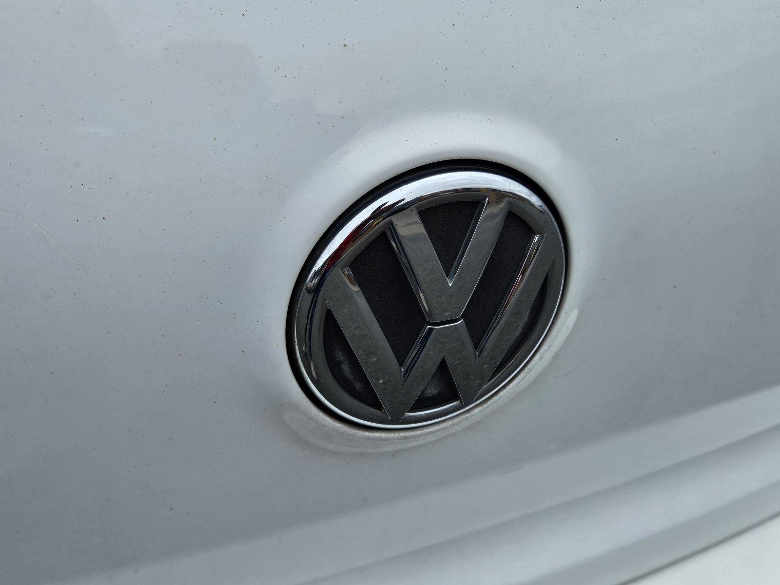 Volkswagen Golf - Image 14