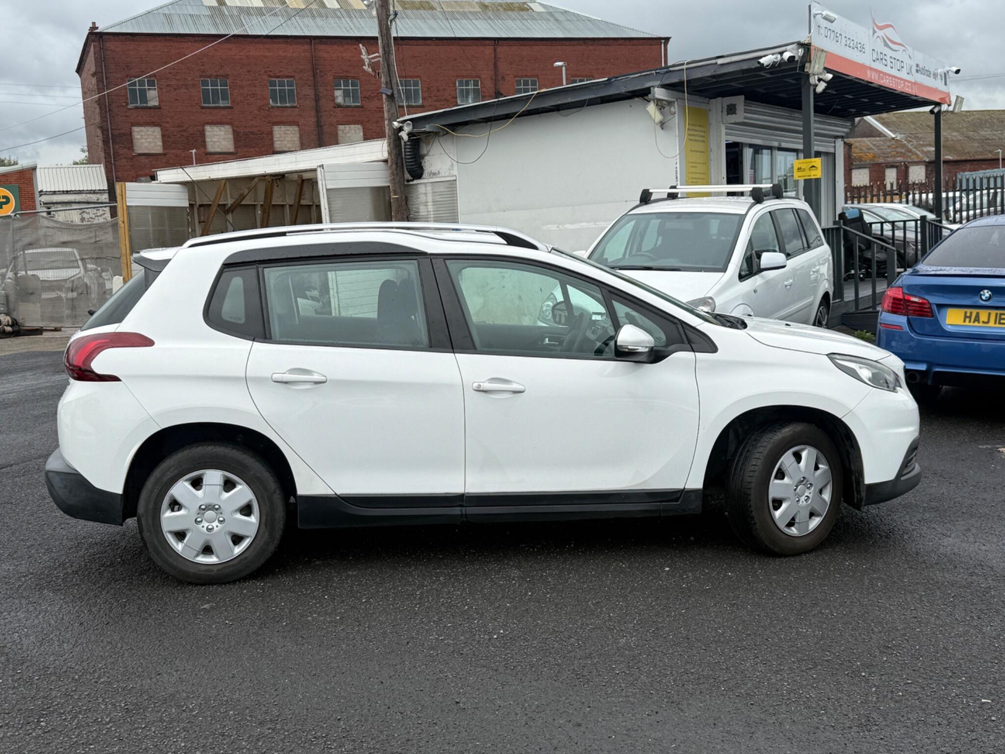 Peugeot 2008 - Image 4