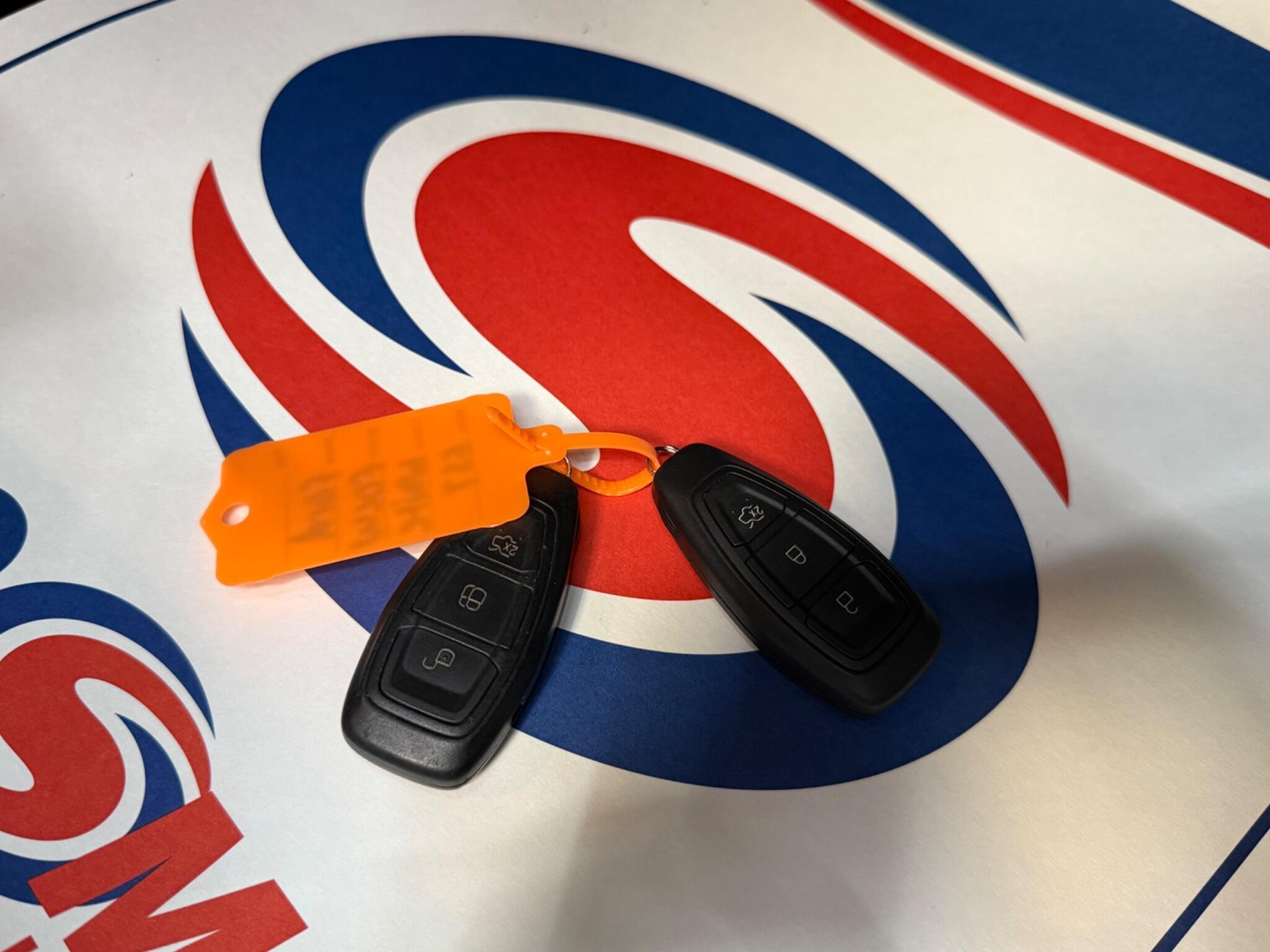 Ford Focus - Image 20