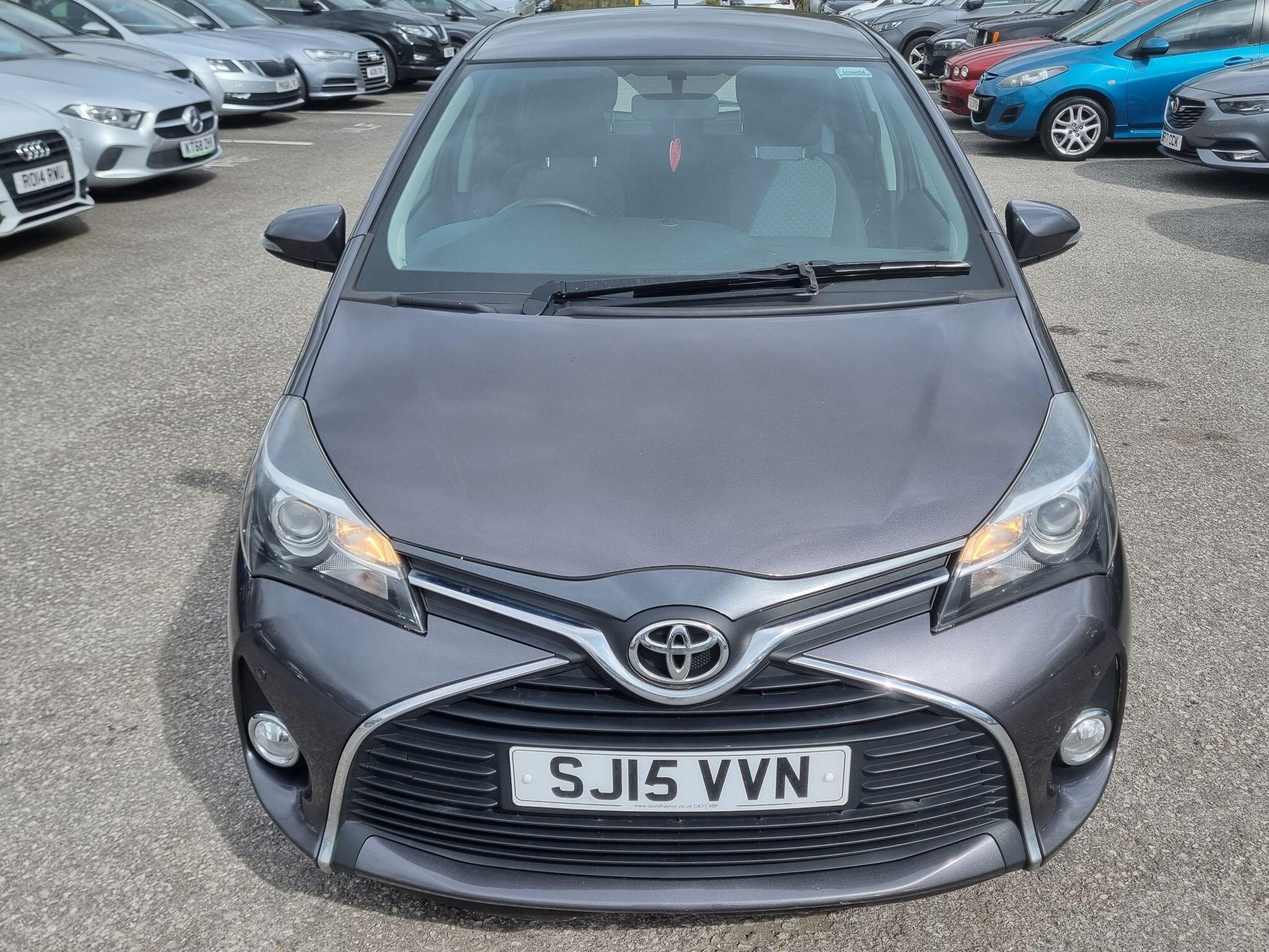 Toyota Yaris - Image 6