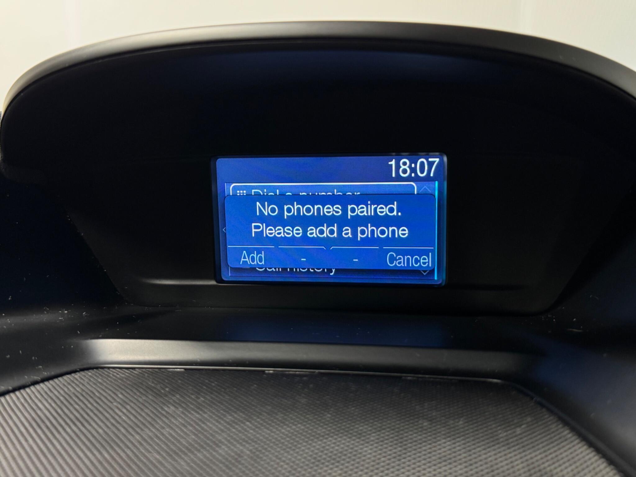 Ford Kuga - Image 17