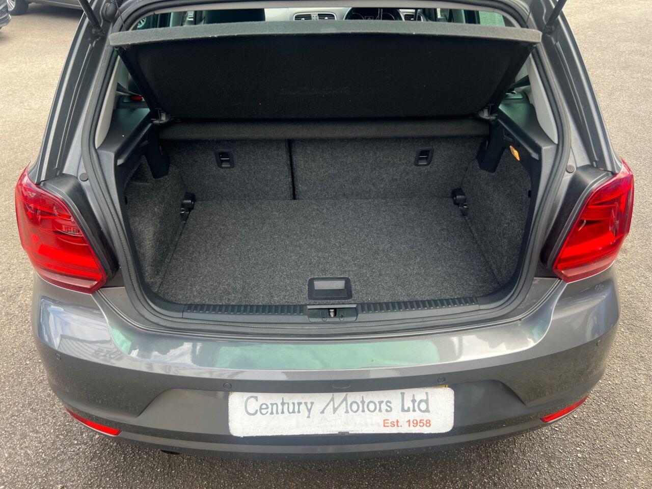 Volkswagen Polo - Image 7