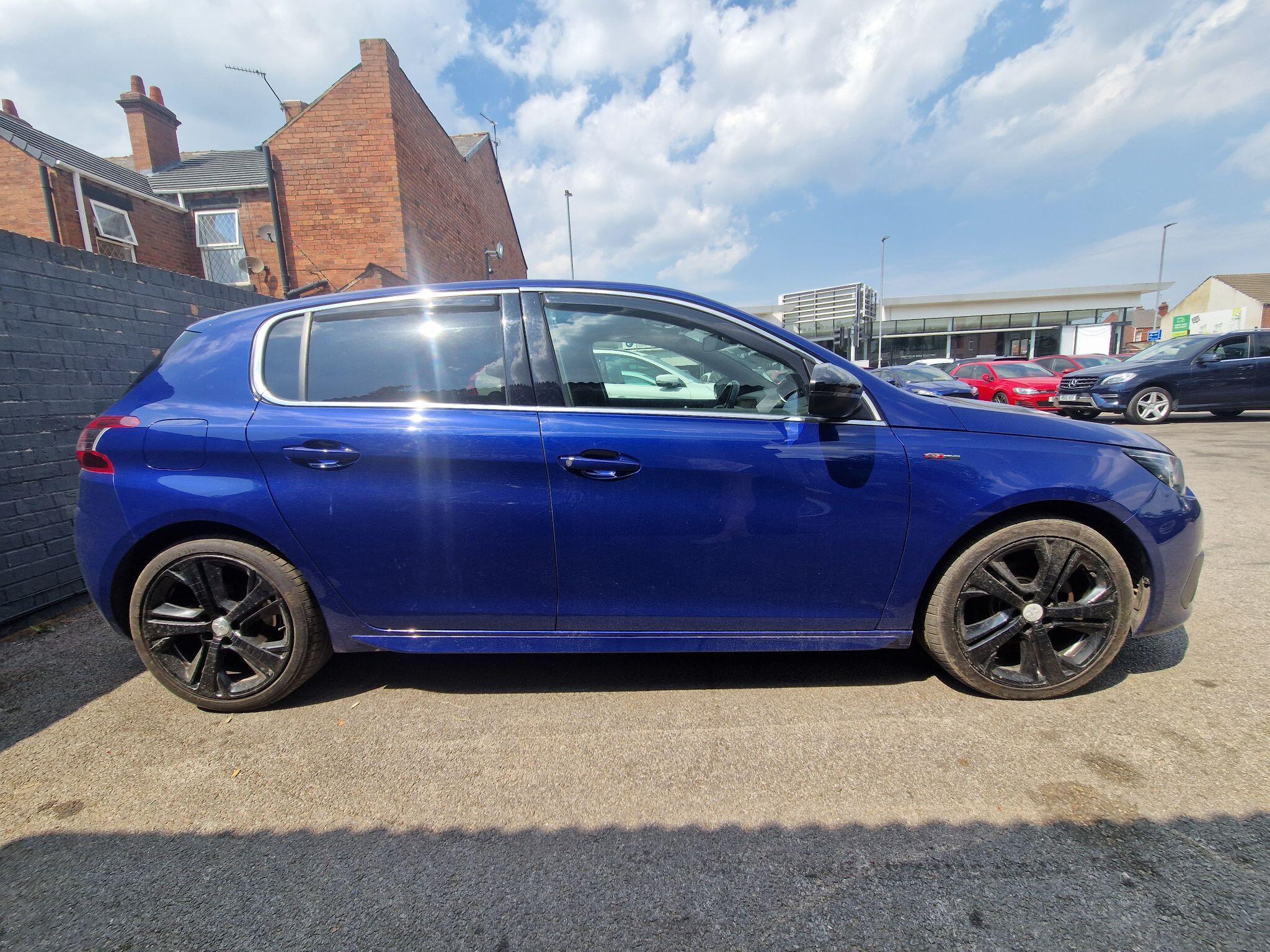 Peugeot 308 - Image 7
