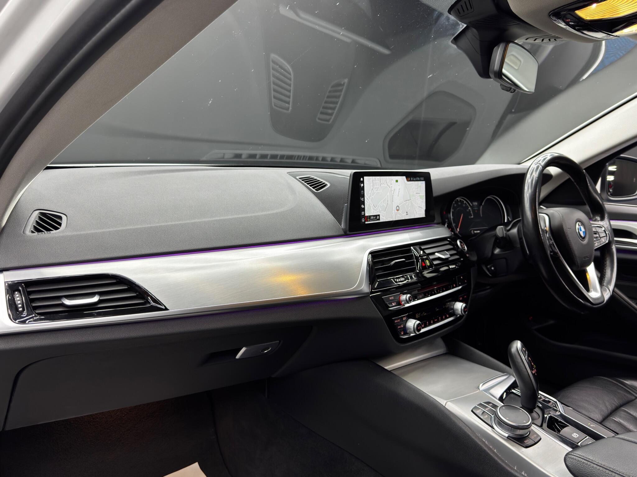 BMW 5 Series - Image 11