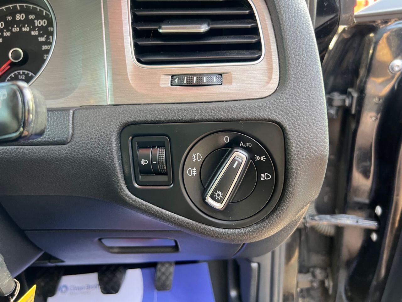 Volkswagen Golf - Image 17